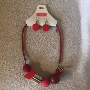 Geometric necklace wood finish